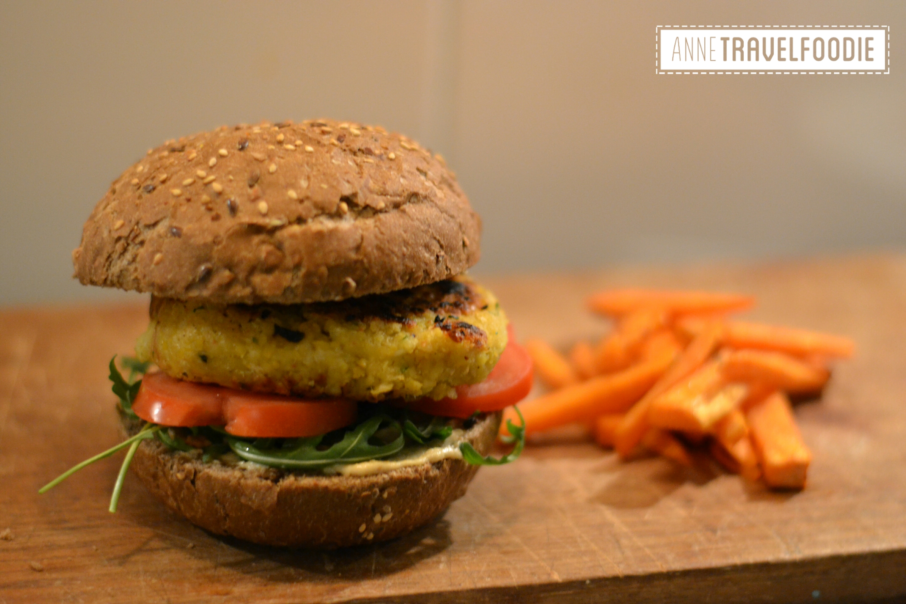 Recipe Vegan Falafel Burger - Anne Travel Foodie