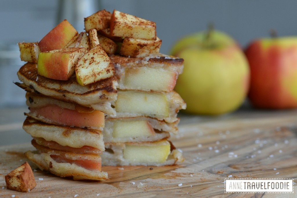 healthy apple pancakes