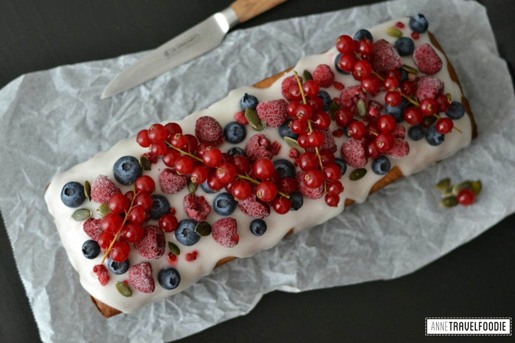 gluten free vegan cake berries