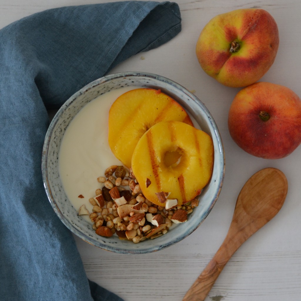 vegan breakfast bowl grilled peach (1)