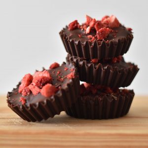 Vegan Valentine's Day strawberry chocolate cups - Anne Travel Foodie