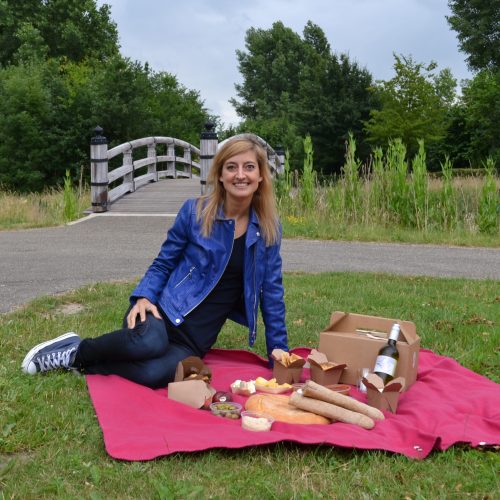 Order a box for your picnic in Utrecht - Anne Travel Foodie