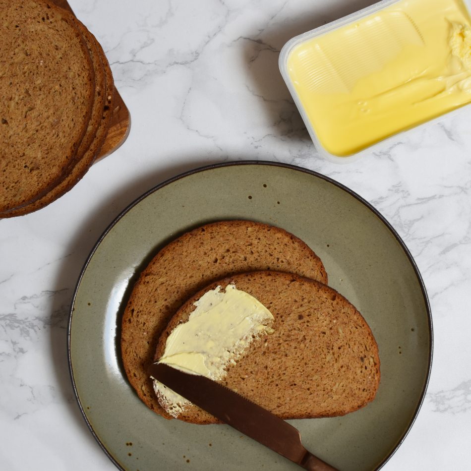 The difference between Butter and Margarine. What is better? Anne