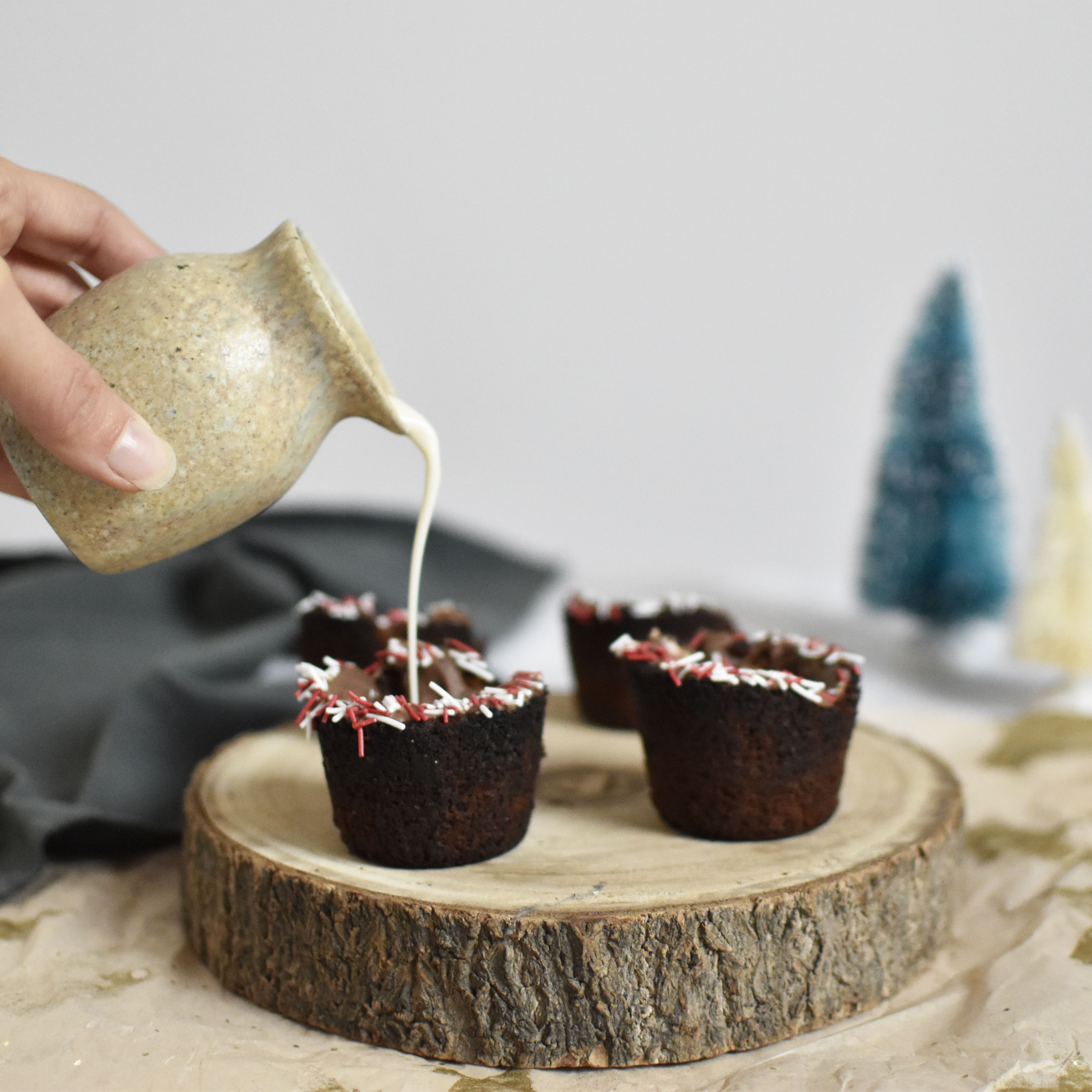 Serve your holiday cheer in a cookie shot glass. Here's how to get