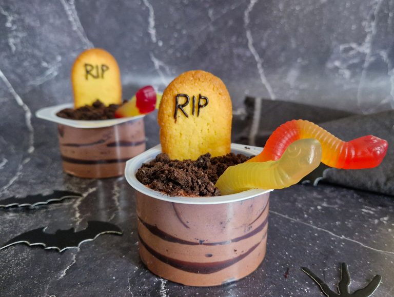 Super Easy Halloween Desserts Anne Travel Foodie   Super Easy Halloween Dessert Recipe 768x579 